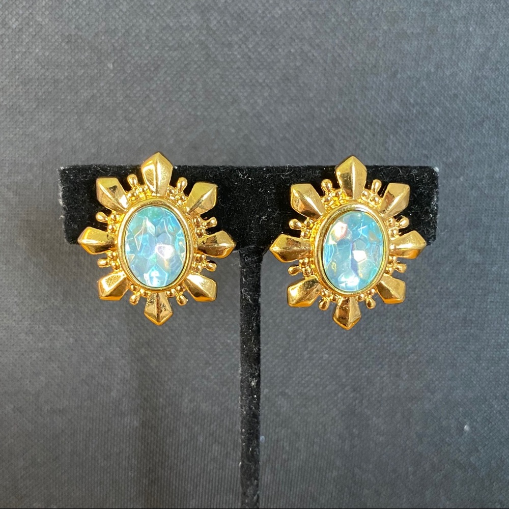 Vintage Blue Crystal in Gold Starburst Clip On